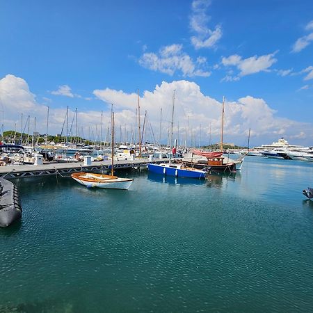 Ferienwohnung Face Port Vauban - En Plein Coeur Du Vieil Antibes Exterior foto